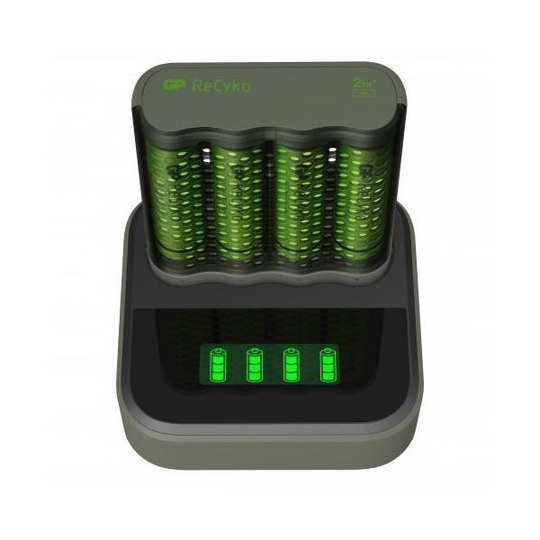 GP Batteries ReCyko Speed M451 Batteriladdare med AA-batterier och laddstation